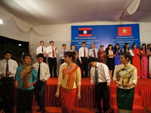 ສະເຫຼີມສະຫຼອງ 50 ປີແຫ່ງວັນສ້າງສາຍພົວພັນທາງການທູດຫວຽດນາມ - ລາວ ຢູ່ອິນ​ເດຍ